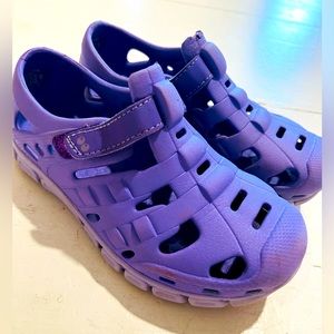 Stride rite waterproof sandals